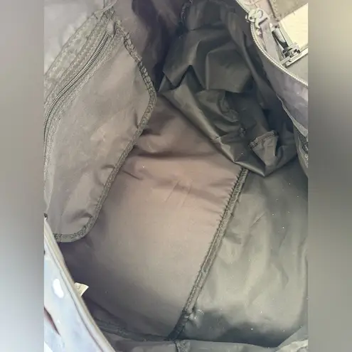 Nike  Unisex Black and White Logo Radiate Club Duffel Weekender Gym Bag