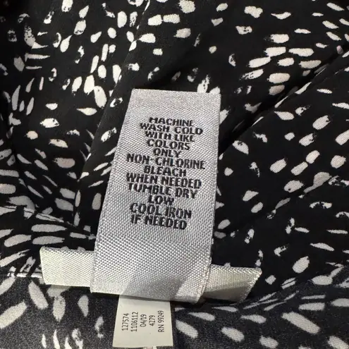 Catherines 3X-Large (26/28W) Top Button-Up Abstract 3/4 Roll-Tab Sleeve Pin-Tuck