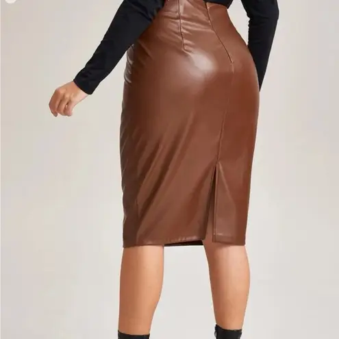 SheIn Bae Plus Split Hem PU Leather Skirt (Sz 20/4XL)