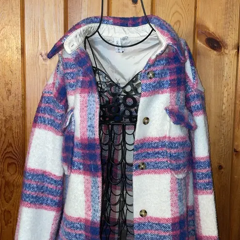 Grace + karma flannel jacket size medium pink and blue plaid flannel top warm