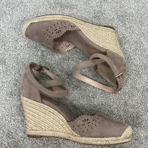 Kelly & Katie 💕 Size 10 Taupe Brown Adell Espadrille Sandal Wedges Heels