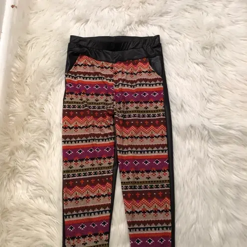 D&T Leggings Faux Leather Multicolor Geometric Black