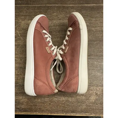  Woman's Sneakers & Athletic Shoes ECCO Soft 7 Sneaker Size 5/5.5