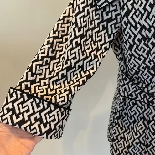 Susan Bristol Black and White Boxy Blouse with Sailor Collar