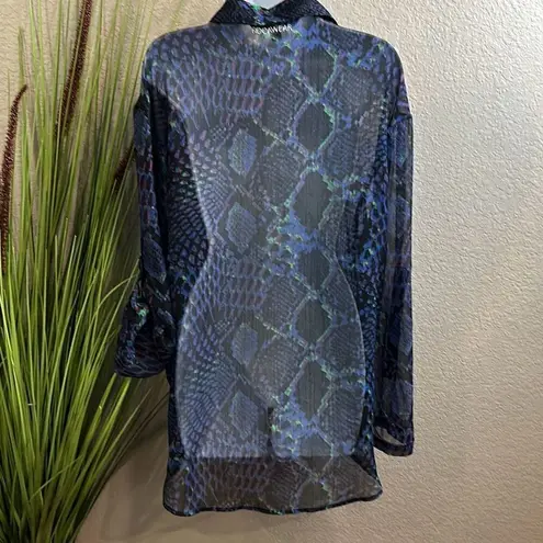 Rocawear #75  sheer snake skin printed blouse size XL￼