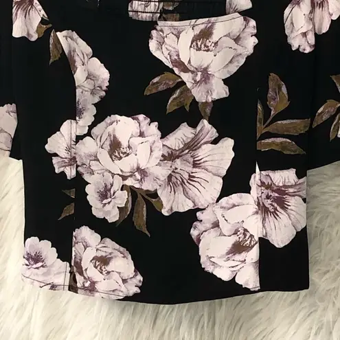 Free Press Black Graceful Floral Spaced Out Cropped Blouse NWT size Medium