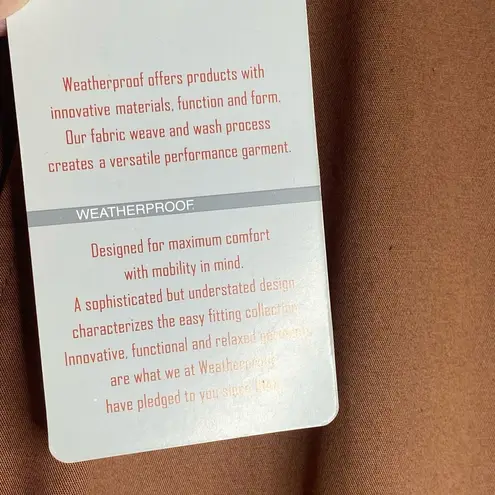 Weatherproof NWT Cuffed Brown Capri Pants Size 14