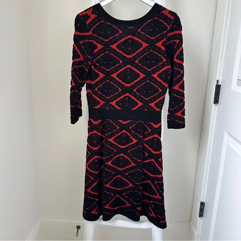 Taylor Fit and Flare Black and Red Geometric Long Sleeve Sweater Dress Size L Size L