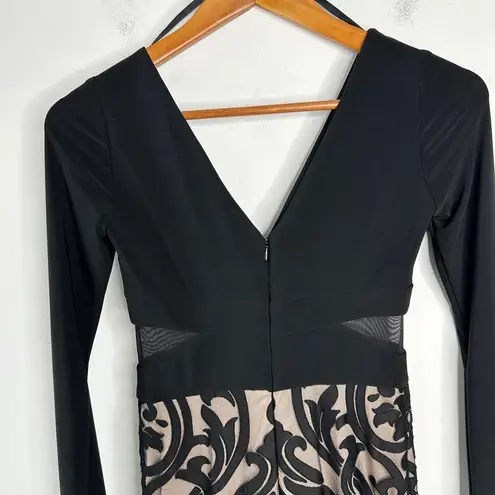 XScape Evening Gown Long Formal Dress Womens Size 2 Gala Special Occasion Event