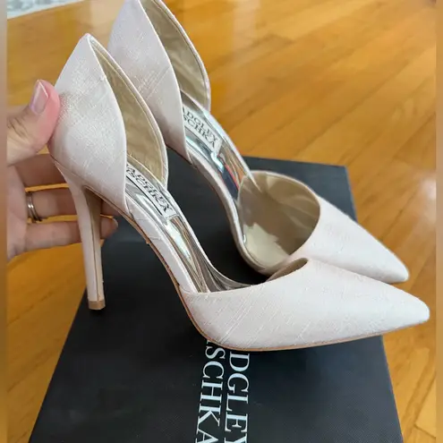 Badgley Mischka Lola pink silk pumps size 5 new in box