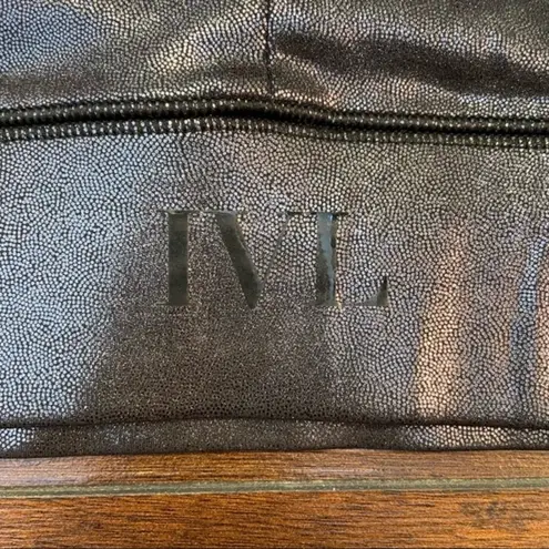 NWOT IVL Collective Black Foil Power Sports Bra Size 10
