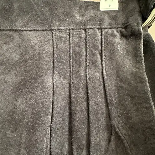 DANA BROOKE | 90s Vintage 100% suede leather skirt knee length| Size 10 Black