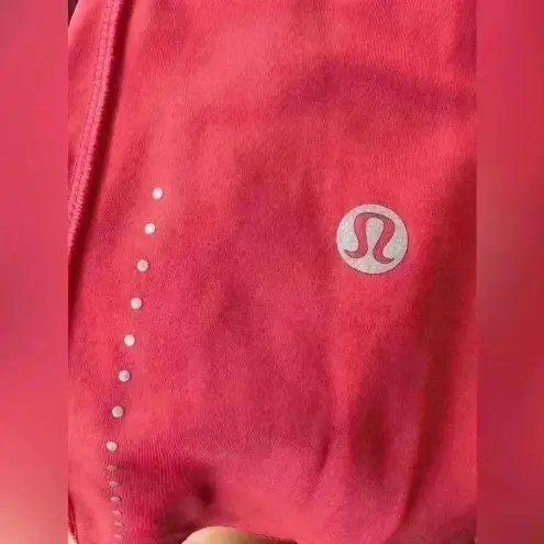 Lululemon  $118 Fast & Free Crop II Nulux 19 Size 4 Retails Dark Red Capris Pants