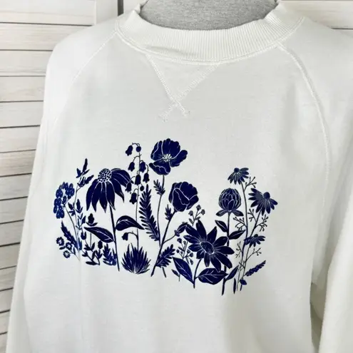 American Eagle  Outfitters Floral Front Sweatshirt White Blue Medium Grandma