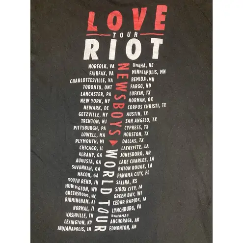 Newsboys Women’s S Love Riot T