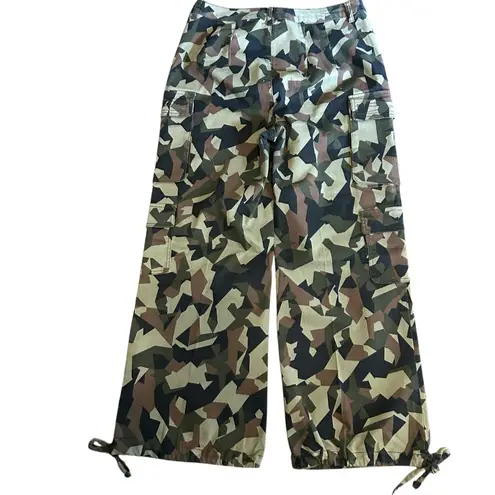 IT'S Camo Cargo Pants 14W Wide Leg Tie Ankle Pockets Green Black Brown