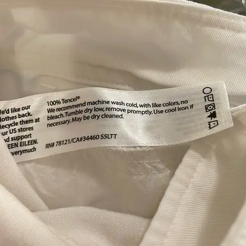 Eileen Fisher  White Tapered Shorts Tencel Size Medium Bermuda