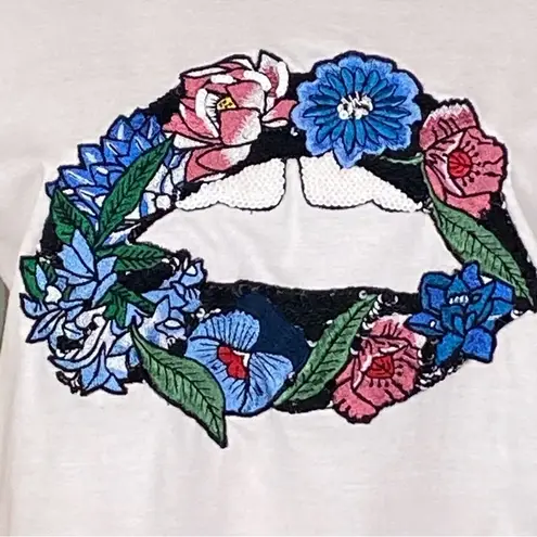 MARKUS LUPFER white t