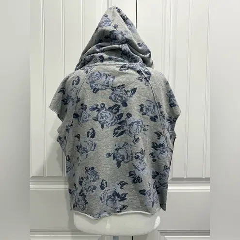 Calvin Klein  Performance Gray and Blue Floral Muscle Tee Size M