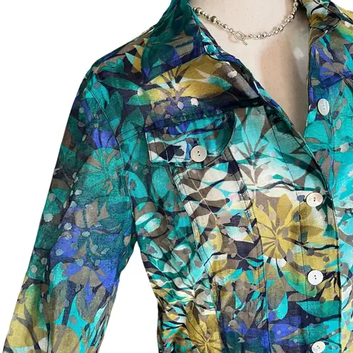 This is a Ruby Rd. sheer button