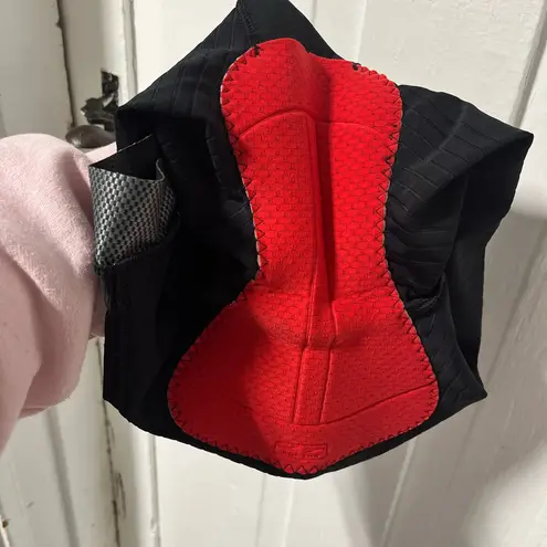 ROKA Tri Compression Bike shorts raw hem 5.5 in built in comfort padding large Black - Image 4