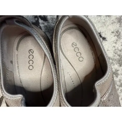 Ecco Bluma Toggle Sneaker Metallic Bronze Gold Comfort Walking Shoes Women’s 38