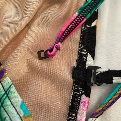 WonderBra by Christina Vintage Black Floral Swimsuit Womens Size 14 36BC Ruffle