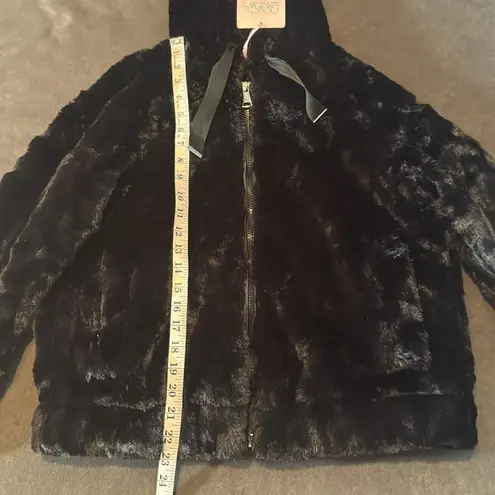 Women’s Black Super Soft Faux Fur Hooded Short Jacket Full Zip Size S NWT