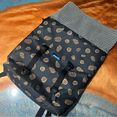 KAVU  Rope Backpack Fold over tote duffel Pine cone print