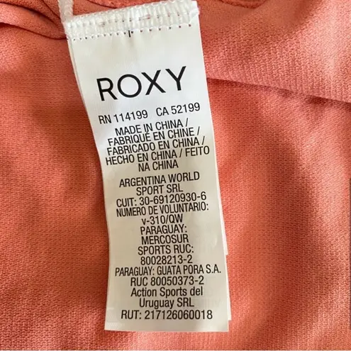 Roxy  One Peace Woman Swimsuit Sz L
NWT in Coral NWT
