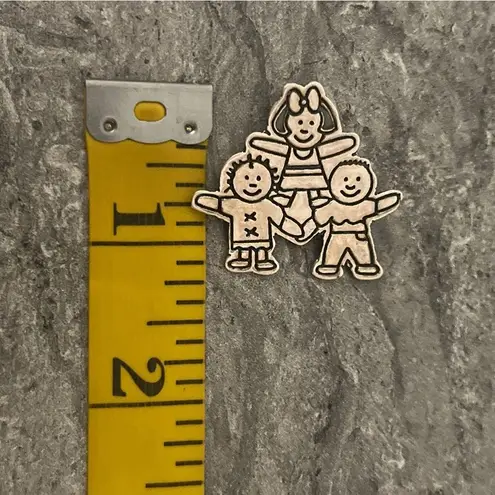 OEFS Save The Children Happy Kids Sterling? Silver Brooch Lapel Pin