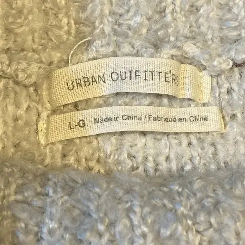 Urban Outfitters  Women Chunky Knit Sweater L Grey Long Sleeve Cowl Neck Cropped