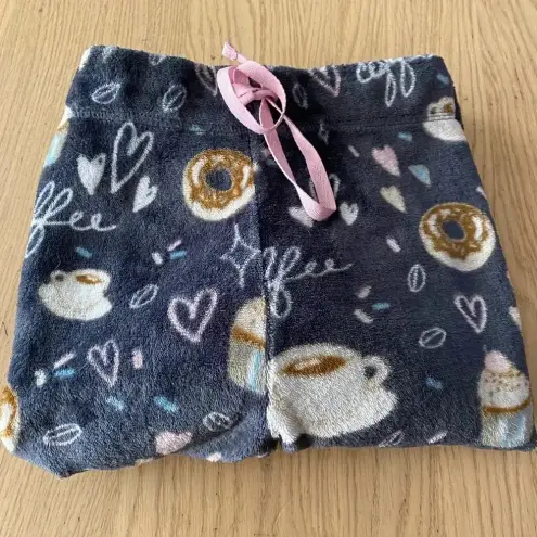 secret treasures 💥 Women's Plush Cuffed Pajama Pants M