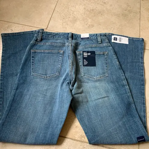 Gap NWT  Bootcut Stretch Jeans 2 2R