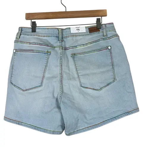 Judy Blue NWT Denim Shorts Plus Size 1X Light Wash Rainbow Stitch Coastal Retro