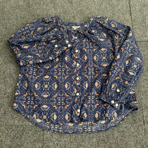 Duluth Trading Co. Women's Printmaker Lightweight Shirt Moth Print Sz Small NEW Blue