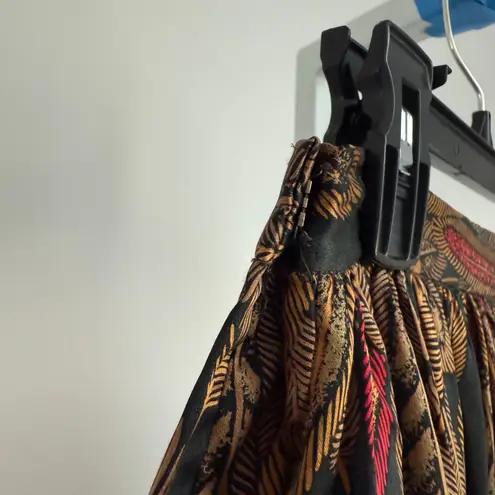 Linda Allard Ellen Tracy *Rare 100% Silk Maxi Skirt Feather Print Vintage Size 4 Black