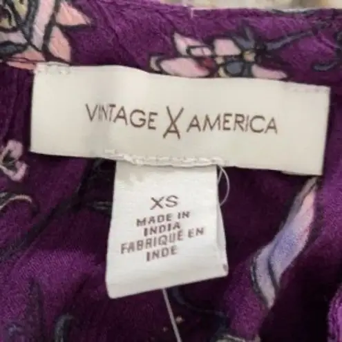 American Vintage Vintage America Blues pretty floral purple top