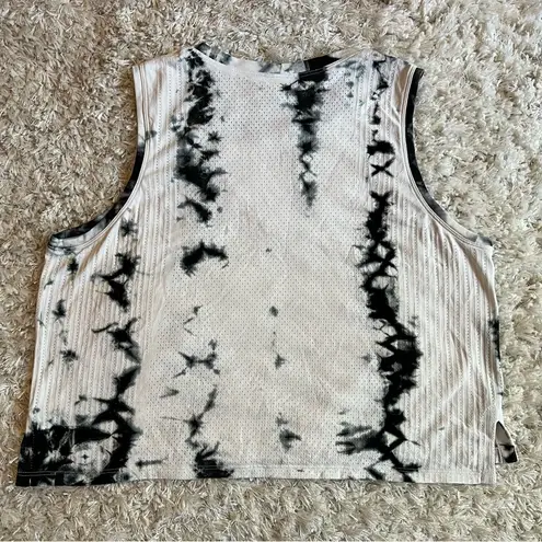 Lululemon Train To Be Tank Top *Shibori Size 10