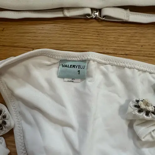 Valery Blu White Eyelet Bikini with Floral Beading Detail Size S NEW WITHOUT TAG