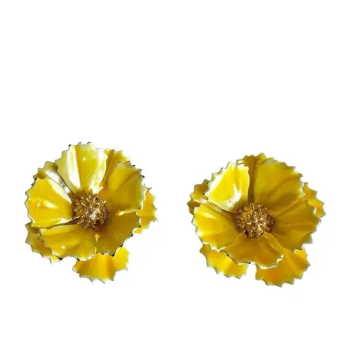 Vintage Yellow Enamel Flower Clip