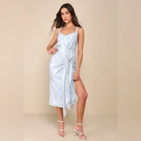 NWT Glistening Beauty Light Blue Floral Sequin Tie