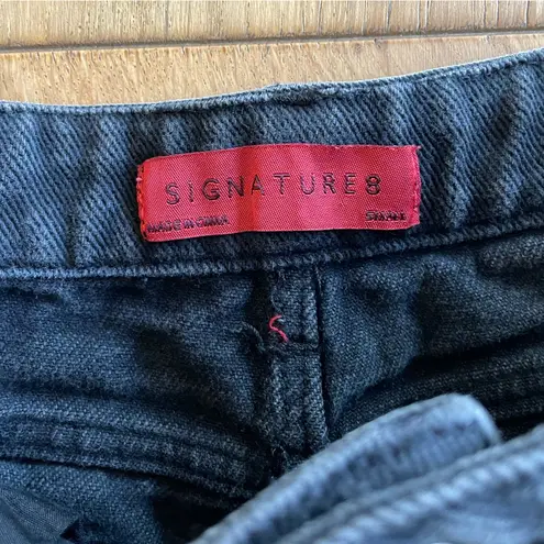 Signature 8 Black and Checkered Striped High