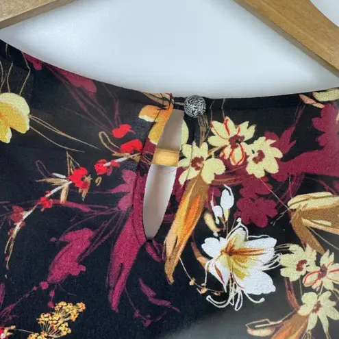 J Jill Floral Bird Cardinal Blouse Medium Artsy Rayon Lightweight Boho Flowy Black