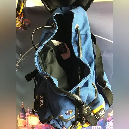 Hot Topic Riverdale Archie Varsity Slouch backpack w/patch-preowned