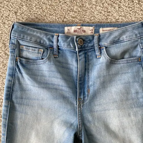 Hollister  High Rise Super Skinny 3S light wash blue jeans