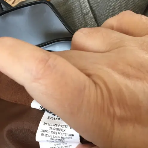 FINAL MARKDOWN LADIES’ Miss Dorby Button Front Dress (16)