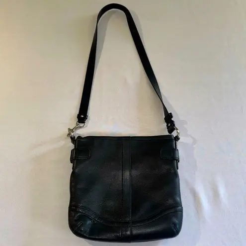 Coach  • Pebbled Leather Chain Duffel Handbag Y2K 2000s Soft Crossbody Shoulder