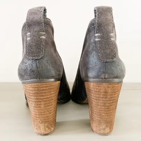 Vince Camuto  Francia Suede Heeled Ankle Booties Women's Size 7.5 Gray