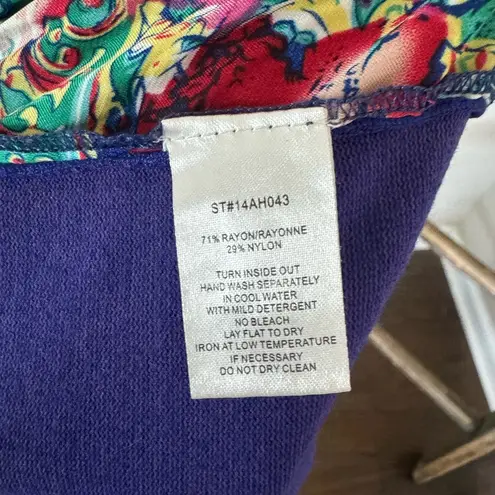 Yuka Mixed Media Print Turtle Neck Size Medium Blue